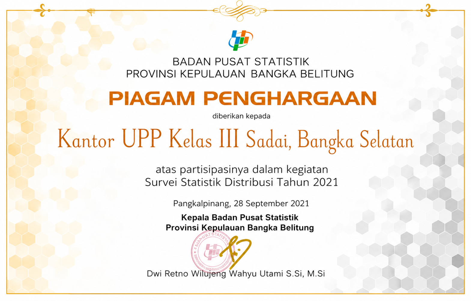Penyerahan Penghargaan dari BPS Provinsi Bangka Belitung